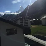 Haus Pirata Apartment Zermatt